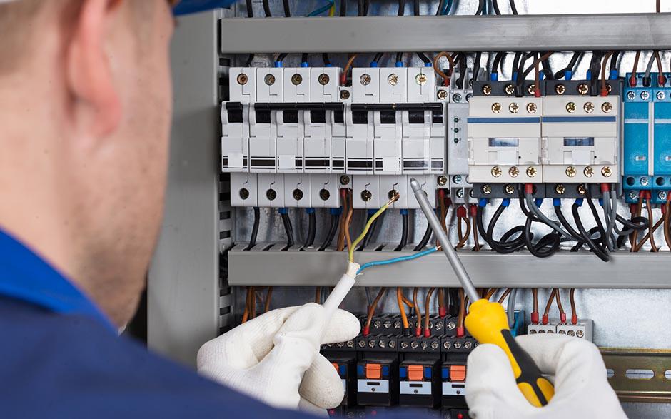 cherche électricien pas cher Vincennes